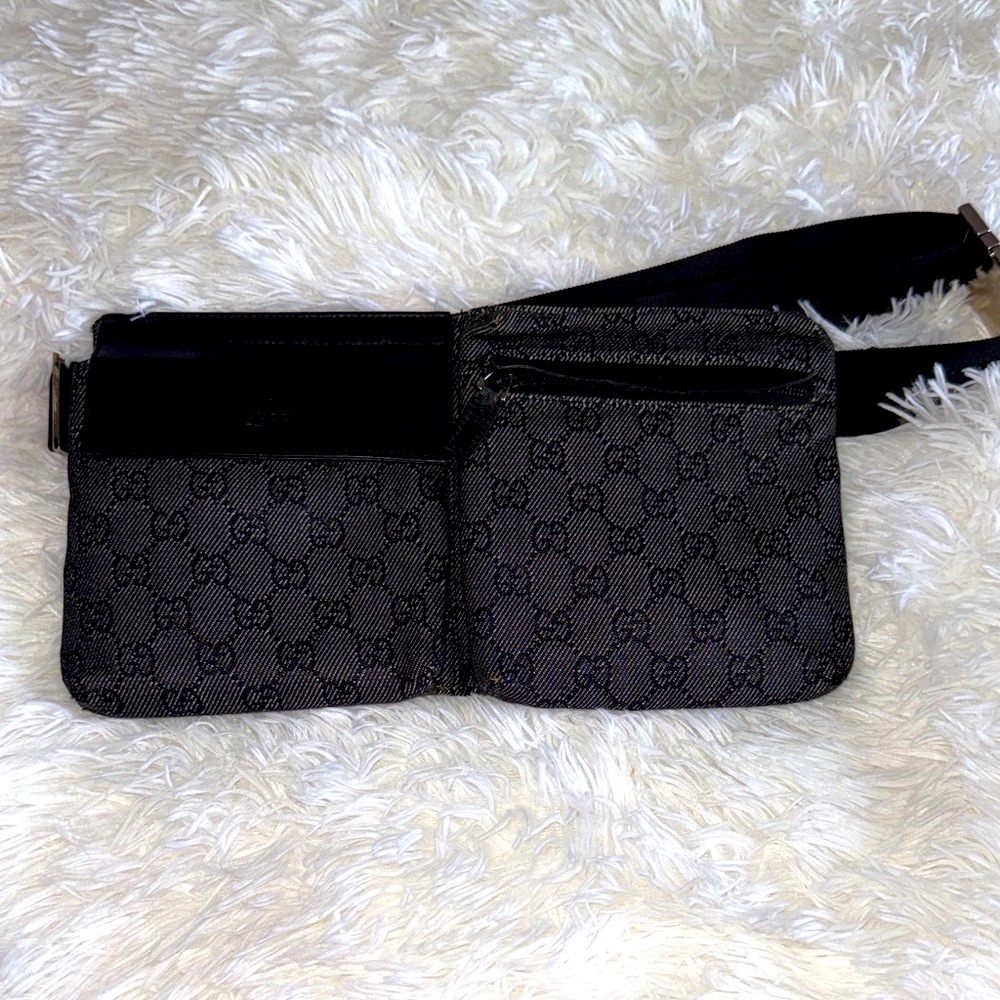 GUCCI Black and Charcoal Gray Monogram Belt Bag